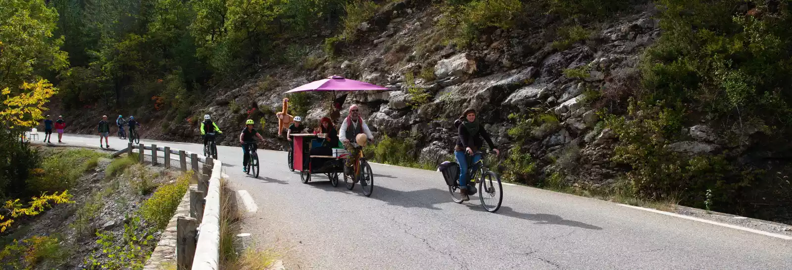 bar mobile à pédales dans les gorges de la méouge
