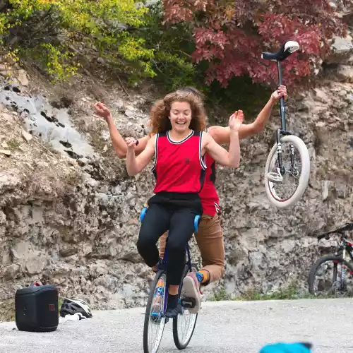 spectacle Tricycle, par la Compagnie Capharna&uuml;m
