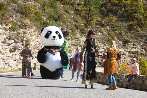 Un panda dans la M&eacute;ouge!