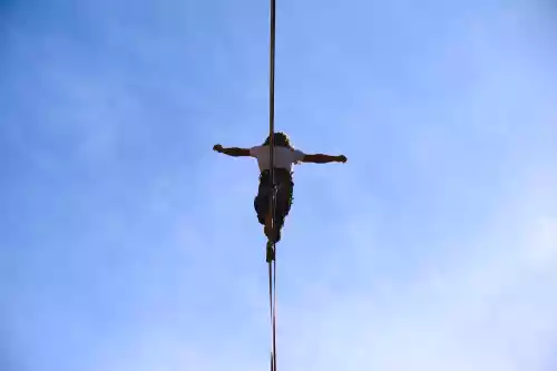 le collectif &Ccedil;a Marche dans les airs