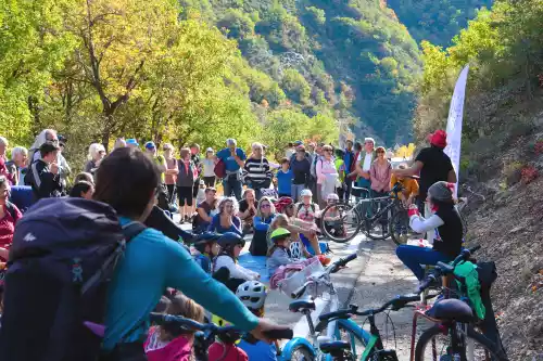 Mobil id&eacute;e spectacle sur la mobilit&eacute; douce par la Cie La Luba